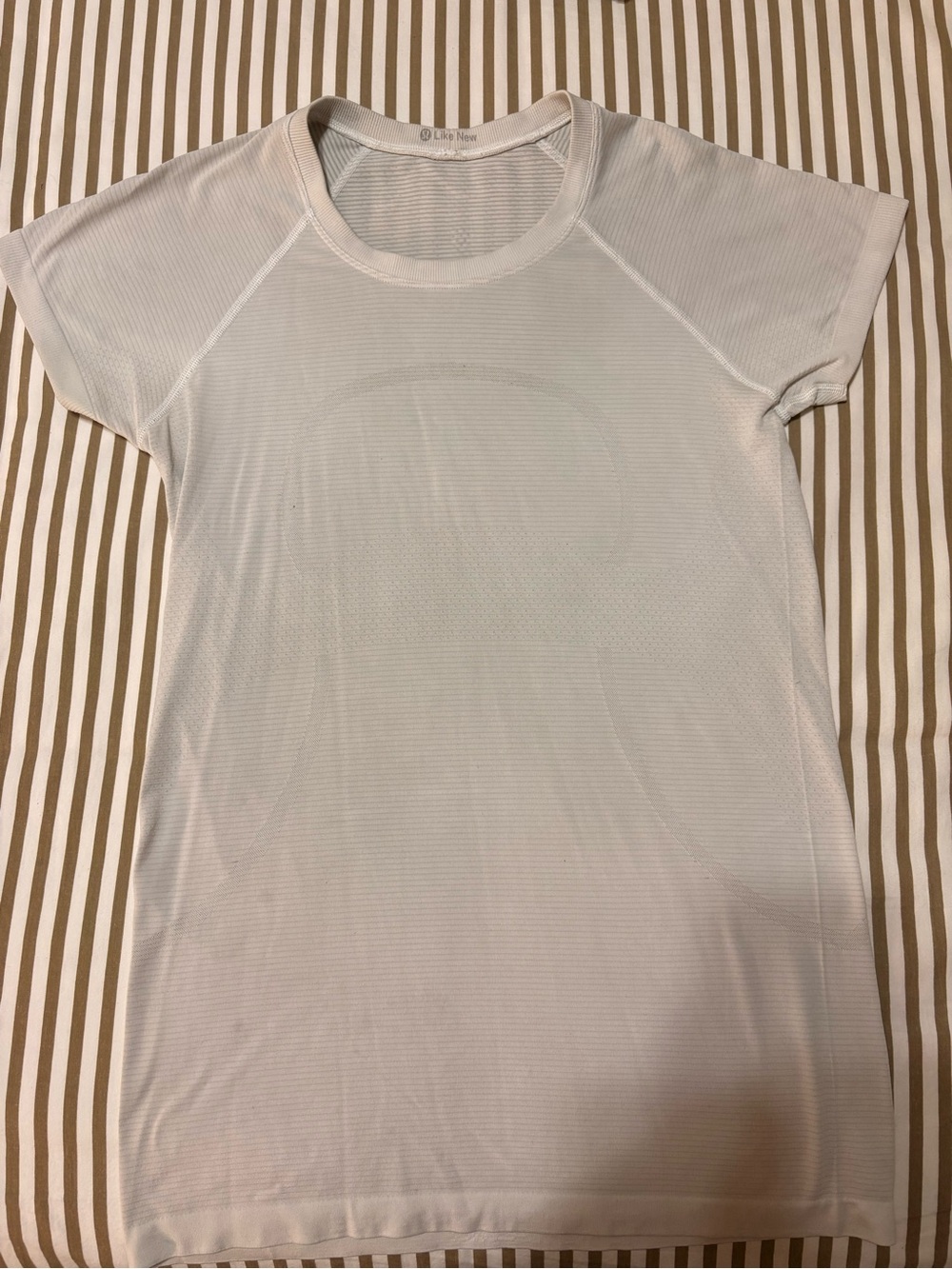 Lululemon Light Gray Women's Short sleeve swiftly tech 2.0 - Picture 1 of 4
